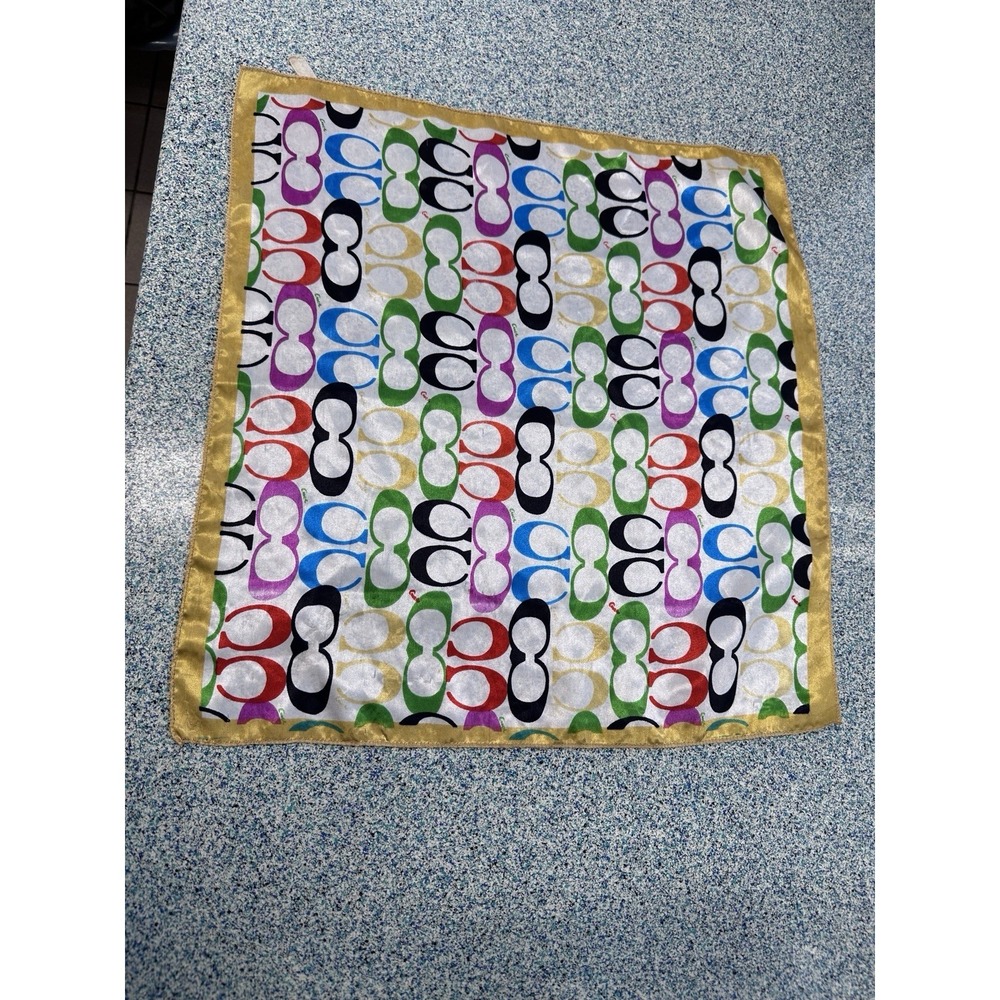COACH scarf 67cm 26″ square silk Signature pattern multicolor